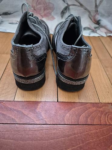 elisabetta franchi jakne: Ženske oxford cipele, sivo-metalik - Model: klasične oxford/brogue sa — 4