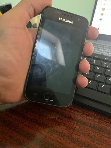 велик galaxy: Samsung Galaxy S hec bir problemi yoxdu sadece batereya deyiwilmelidi