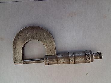 Alətlər: Məftil ölçən mikrometr – 0–25 mm - İstehsal ili: 1934 - Ölçü — 1