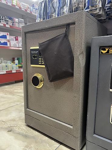 Сейфы для денег и документов: Сейф для денег и документов, Новый, Кодовый, Противопожарная — 18