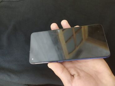 телефон fly iq4404: Oppo A7, 4 ГБ, цвет - Фиолетовый, Face ID