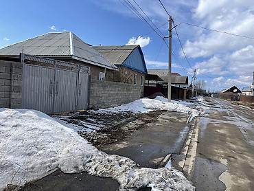 Продажа коттеджей и домов: Срочно продаю дом в Караколе Хоз постройка имеется На участке at lalafo.kg — 12 Продажа коттеджей и домов: Срочно продаю дом в Караколе Хоз постройка имеется На участке — 12