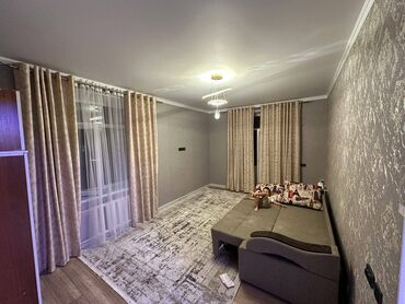 Цеха, заводы, фабрики: 1 комната, 36 м², Сталинка, 3 этаж, Евроремонт