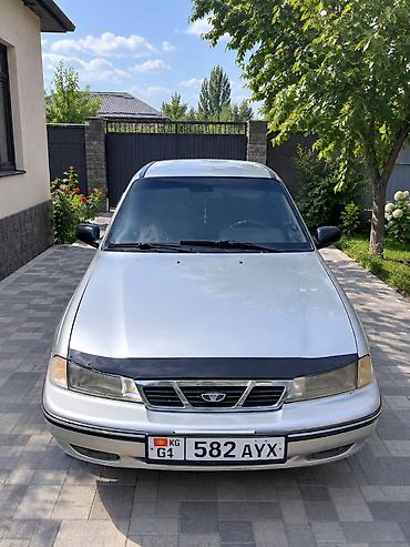 Daewoo Nexia: 1995 г., Механика, Бензин, Седан