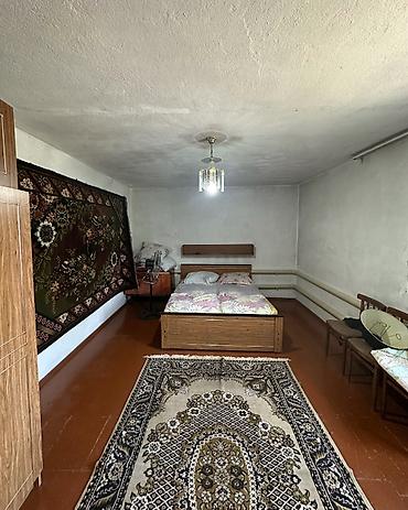 1 bedroom: ✨ Продаётся дом в с. Сокулук ✨ 🏡 Характеристики: • Участок – 9,20 — 8