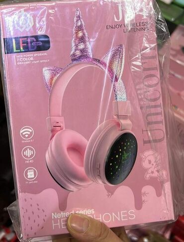 bežične slušalice u boji cena: Cena 2250 din l
Slušalice