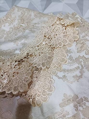 Другие товары для кухни: Продаются элегантные скатерти с гипюром размером 100х150 с 4-мя — 4