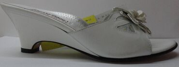 терекс обувь: Босоножки, новые, размер 37- 2500