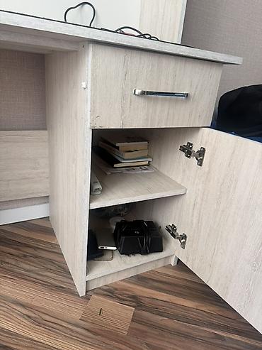 ofis ləvazimatı: Düz masa, Polkalı, Siyirməli, Sadə laminat — 2