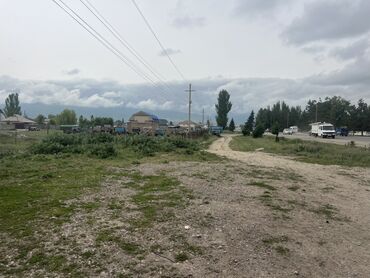 авто обмен на участок: Үй, 50 кв. м, 2 бөлмө, Менчик ээси, Эски ремонт