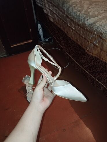 Tuflilər: Tuflilər, Ölçü: 40, Yeni — 7