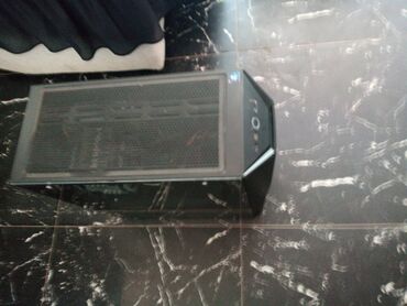 Desktop računari i radne stanice: I7 GGejmer COOLER MASTER vrhunska mašina, extra, jeftino---Vrhunska — 8