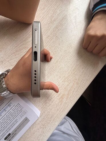 Poco: Poco F6, rəng - Boz, Barmaq izi — 6