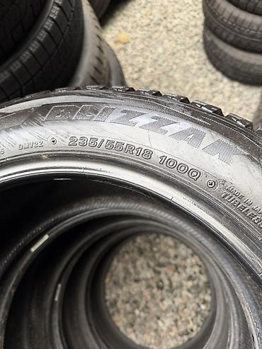 55: Комплект зимних шин Bridgestone Blizzak DM‑V2 - Размер: 235/55 R18 - — 3