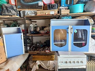умывальник для ванной: Mətbəx mebel dəsti – mavi/ağ rəngdə, modullu komplekt Tərkibi: - Asma — 1