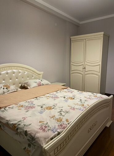 Посуточная аренда квартир: 2 комнаты, Постельное белье, Кондиционер, Парковка — 3