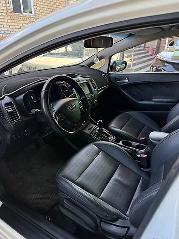 sonata d8: Kia Cerato: 2018 г., 1.6 л, Автомат, Бензин, Седан — 9