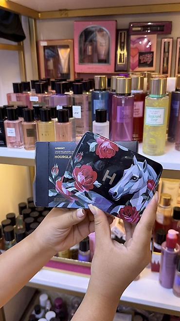 песочный часы: ✨ Hourglass Ambient Lighting Palette “Horse” 🤎 Та самая палетка — 1