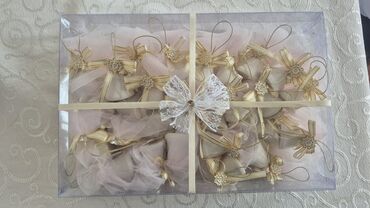 Hədiyyələr: Zərif qutuda Toy və Nişan Xonçalarının Aksesuarları: - “Happy — 5