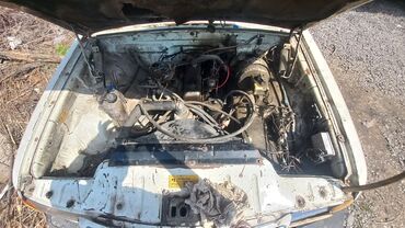 ГАЗ: Автомобиль ГАЗ-31029 белого цвета. Требует ремонта или может быть