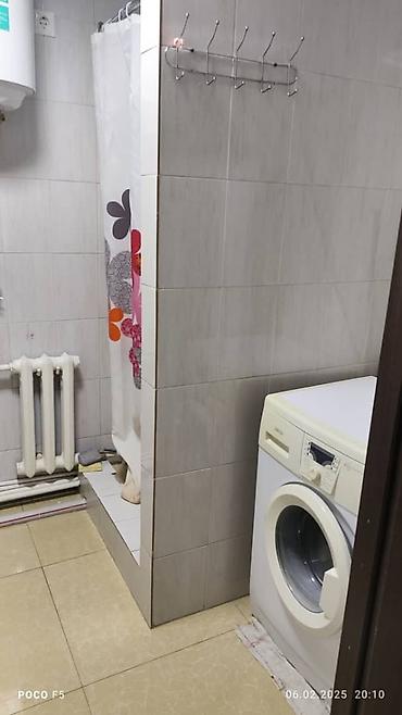 офис будка: Косметологическая студия 54 м², 3 комнаты, С ремонтом, Частично с оборудованием, Многоэтажное жилое здание, 1 линия — 10