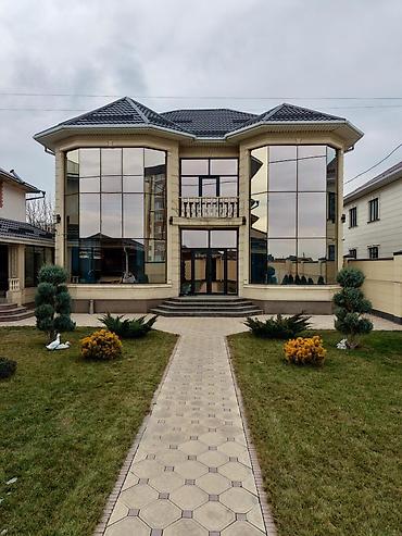 Продажа коттеджей и домов: Продается шикарный дом🔥 📍 Адрес: ж/м Кок-Жар 🔢 Год постройки: 2022 — 1