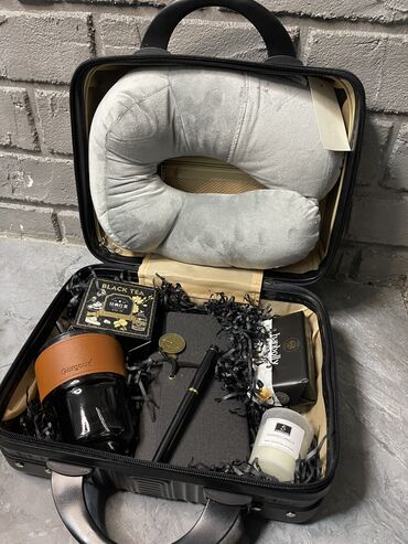 Подарки и сувениры: Чемодан Total Black • Дорожный чемодан, ручная кладь (30см/23см/15 — 9