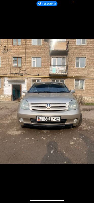 Toyota: Toyota ist: 2002 г., 1.5 л, Автомат, Бензин