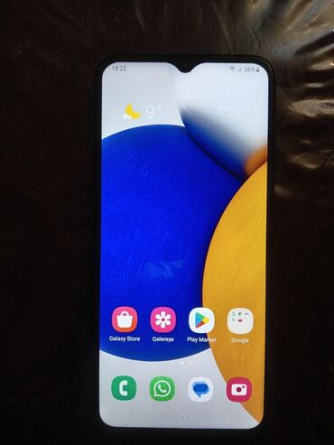 samsung a20 qiymeti irsad: Samsung Galaxy A3, 32 GB, rəng - Qara, İki sim kartlı