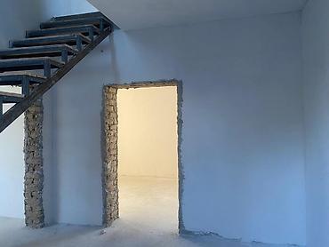 Продажа коттеджей и домов: Продаётся двухэтажный дом с мансардной крышей. Пошаговой доступности — 3