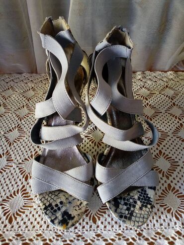 baletne papučice h: Sandals, 39