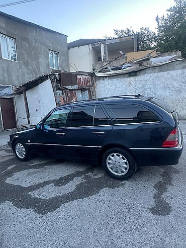 univ: Mercedes-Benz C-sinfi Universal (W202 T-Modell) - Kuzov: universal — 4