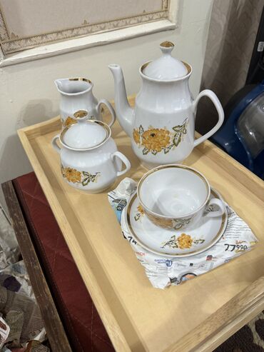 Наборы посуды: Срочно ‼️ Сервиз советский Сервантное хранение Есть другие виды — 2