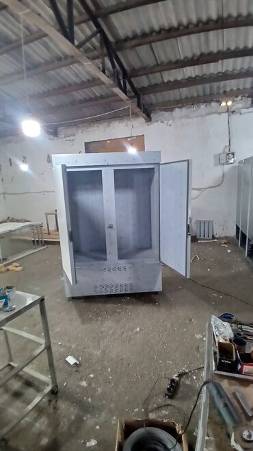 Nerjaveykalar: Paslanmayan poladdan (inox) hazırlanmış peşəkar mətbəx iş masasının — 6