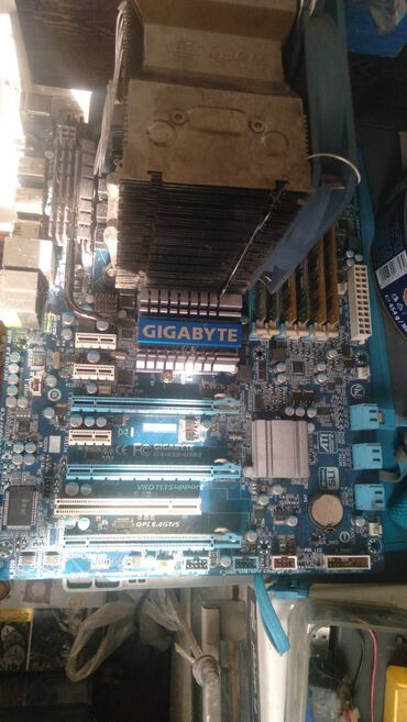 Другие комплектующие: Продам набор: Материнка Gigabyte-ga x58 -usb 3.0, Процессор I7 950 с