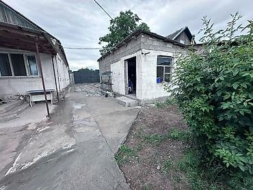Продажа коттеджей и домов: Продается жилой дом с большим участком. Основные характеристики: - — 3