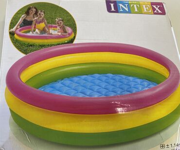 продам бассейн бу: Продам детский бассейн INTEX, размер 114 х 25 см, дно мягкое