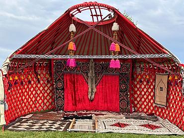 Аренда юрт: Аренда юрты, Каркас Деревянный, 75 баш, Стулья, Казан, Посуда — 4