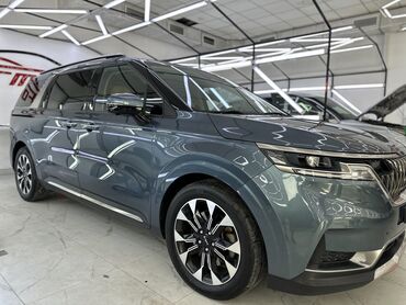 зарядное устройство для электромобиля: Kia Carnival: 2023 г., 2.2 л, Типтроник, Дизель, Минивэн