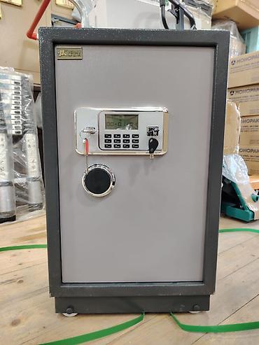 Сейфы: Elektron açarlı və şifrə panelli metal seyf - Bərk polad — 1