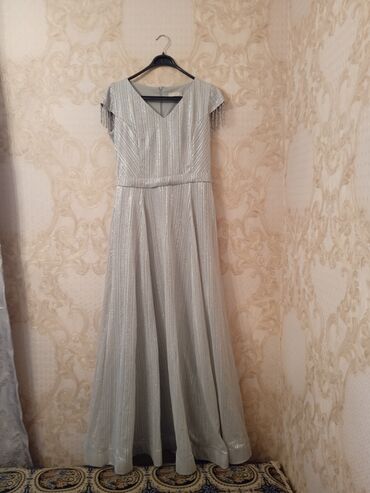 nisan paltari: Вечернее платье, 2XL (EU 44)