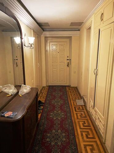 Uzunmüddətli kirayə mənzillər: Rəşid Behbudov küçəsində 5 mərtəbəli binanın 4 cü mərtəbəsi ümumi — 21