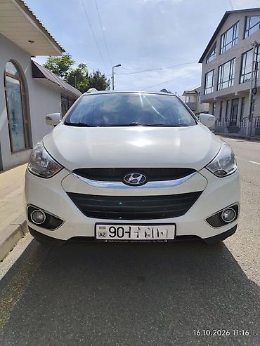 kia rio farasi: Hyundai ix35: 2 l | 2011 il Krossover — 1