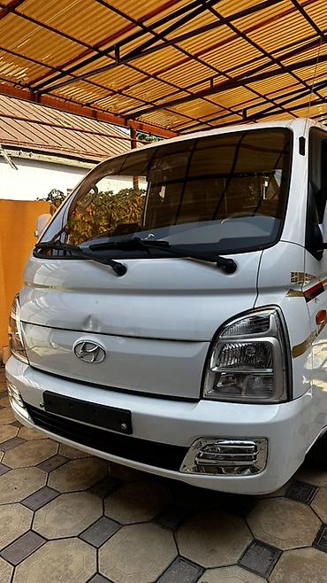 porter 3: Легкий грузовик, Hyundai, Стандарт, Б/у — 3