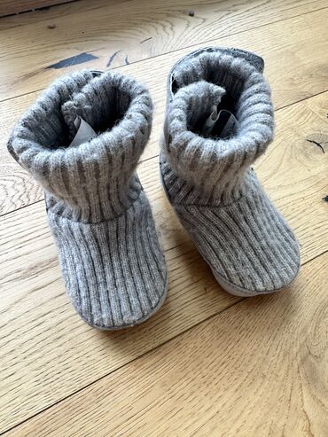 teksas jakna za bebe: Ugg boots, UGG, Size - Pre-walking