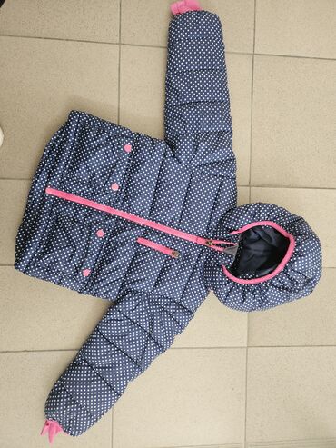 novogodisnje odelo za bebe: H&M, Puffer jacket, 98-104