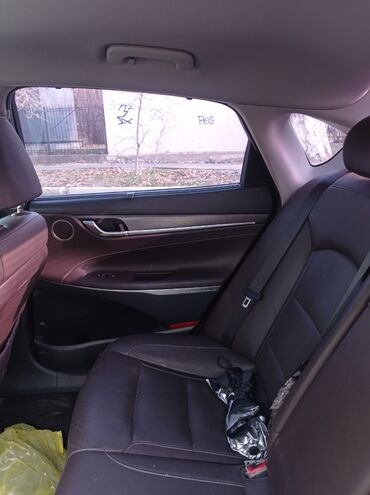 Hyundai: Hyundai Grandeur: 2017 г., 2.4 л, Автомат, Бензин, Седан — 6