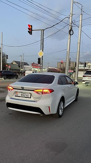 лизин авто: Toyota Corolla: 2020 г., 1.8 л, Гибрид, Седан — 2