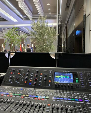 Dekorlar və bəzəklər: Konsert, Toy, Nişan,Banket,və digər tədbirlərin səs səhnə — 6