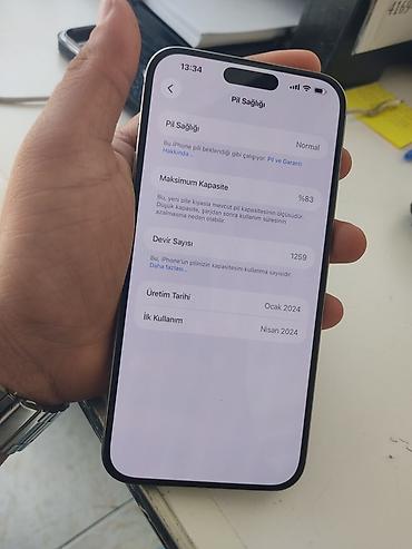 Apple iPhone: IPhone 15 Pro Max, 256 GB, Face ID — 4